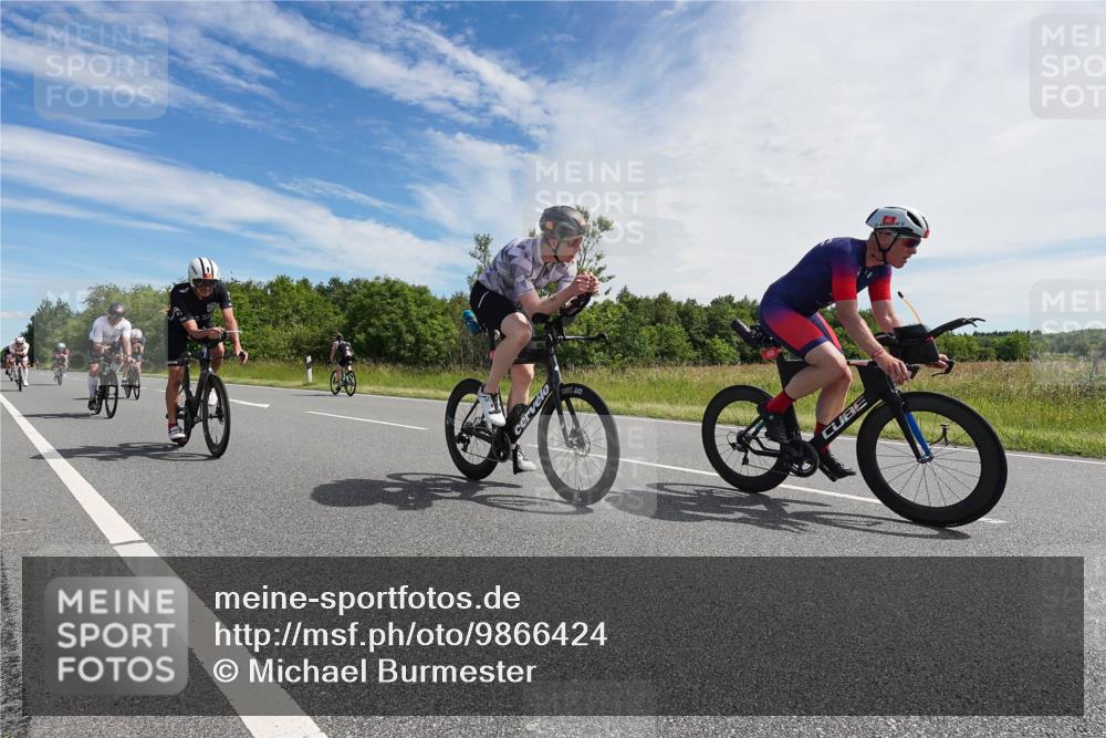 21.06.2026 - Viking Triathlon Michael Burmester http://msf.ph/oto/9866424 21.06.2026 11:27:14 Radfahren 41, 44, 63, 65, 74, 87, 94, 111, 154, 162, 163, 166, 227, 266, 275, 411, 484, 522, 651, 665, 668 meine-sportfotos.de