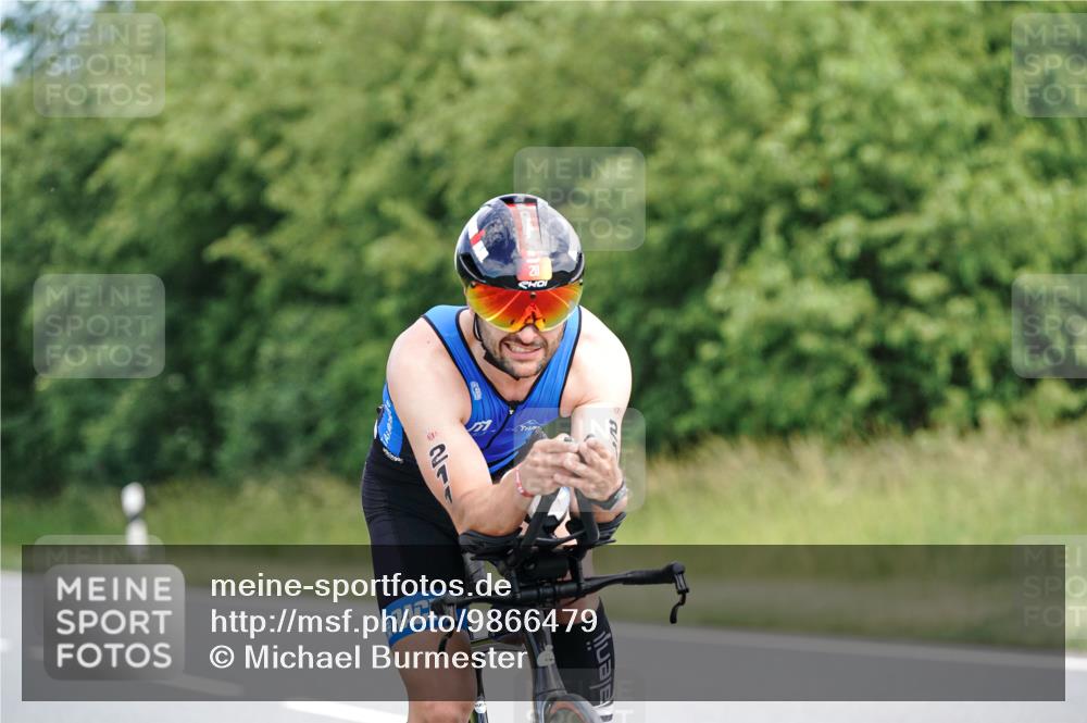 21.06.2026 - Viking Triathlon Michael Burmester http://msf.ph/oto/9866479 21.06.2026 12:07:48 Radfahren 24, 90, 211, 245, 259, 269, 335, 422, 545, 562, 621, 622 meine-sportfotos.de