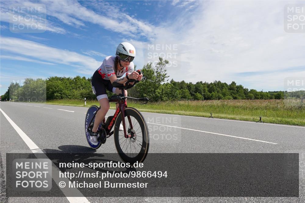 21.06.2026 - Viking Triathlon Michael Burmester http://msf.ph/oto/9866494 21.06.2026 11:28:12 Radfahren 38, 72, 95, 241, 259, 355, 422, 439, 655 meine-sportfotos.de