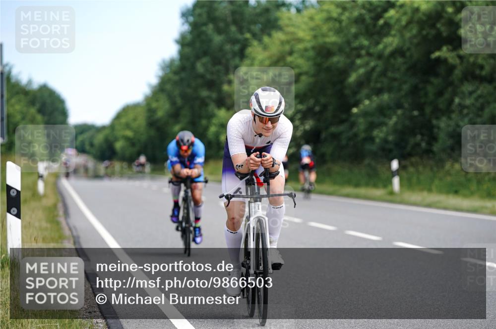 21.06.2026 - Viking Triathlon Michael Burmester http://msf.ph/oto/9866503 21.06.2026 12:08:19 Radfahren 37, 138, 295, 305, 410, 411, 490, 622, 652 meine-sportfotos.de