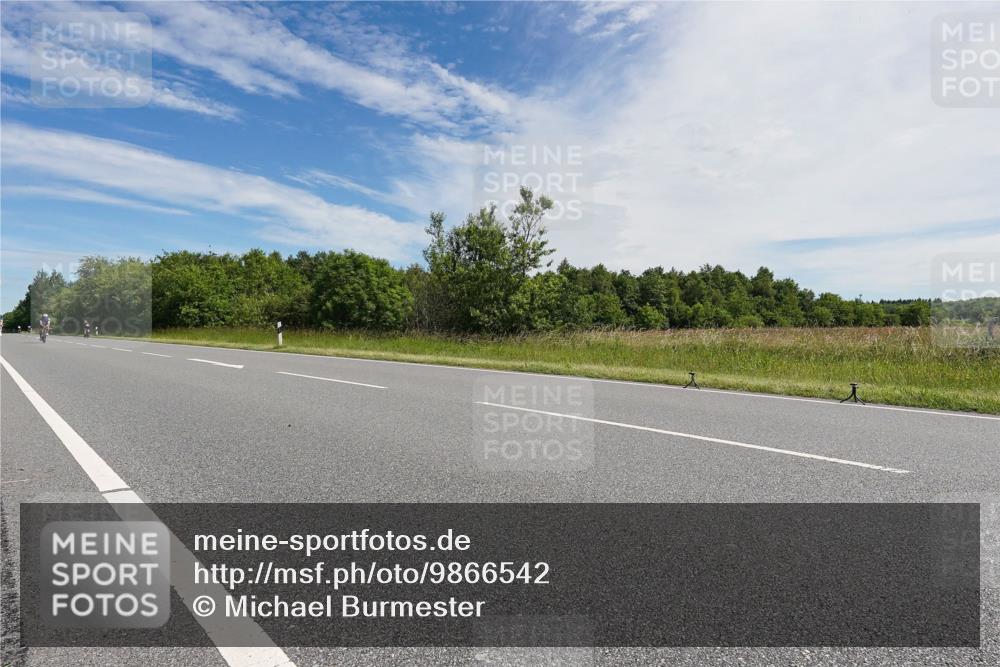 21.06.2026 - Viking Triathlon Michael Burmester http://msf.ph/oto/9866542 21.06.2026 11:28:57 Radfahren 253, 485, 553 meine-sportfotos.de