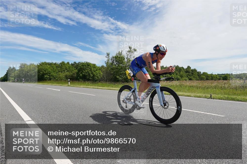 21.06.2026 - Viking Triathlon Michael Burmester http://msf.ph/oto/9866570 21.06.2026 11:29:22 Radfahren 253, 359, 375, 459, 552, 619, 631, 631, 660 meine-sportfotos.de