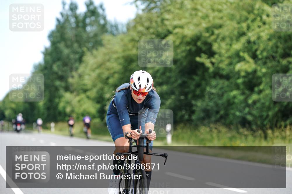 21.06.2026 - Viking Triathlon Michael Burmester http://msf.ph/oto/9866571 21.06.2026 12:09:23 Radfahren 9, 20, 20, 27, 104, 109, 115, 145, 180, 181, 383, 386, 416, 416, 446, 612, 626 meine-sportfotos.de