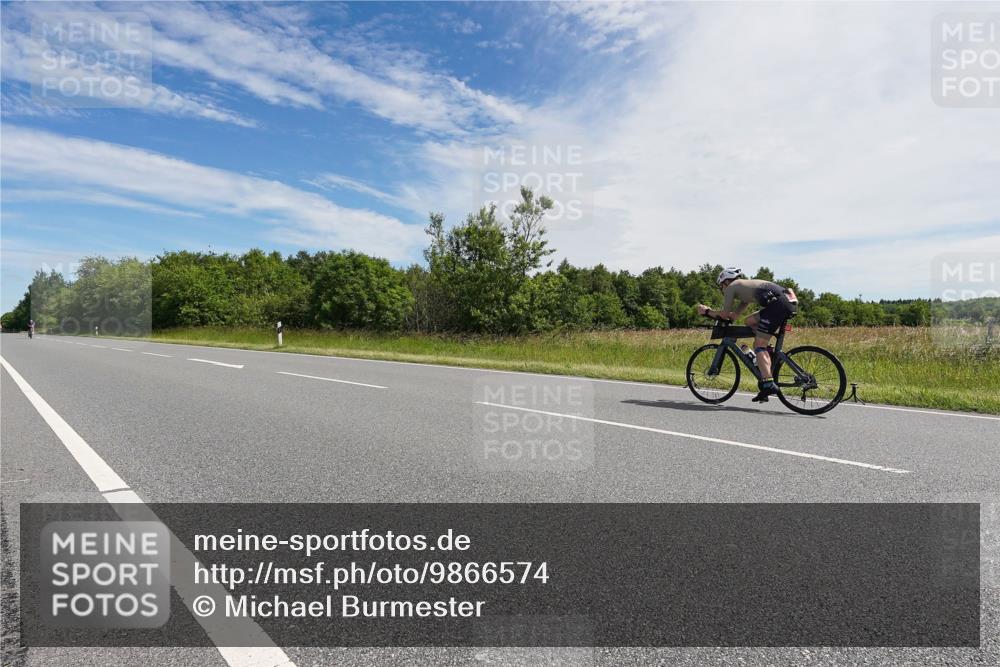 21.06.2026 - Viking Triathlon Michael Burmester http://msf.ph/oto/9866574 21.06.2026 11:29:49 Radfahren 45, 150, 167, 220, 300, 327, 340, 356, 375, 464, 519, 601 meine-sportfotos.de