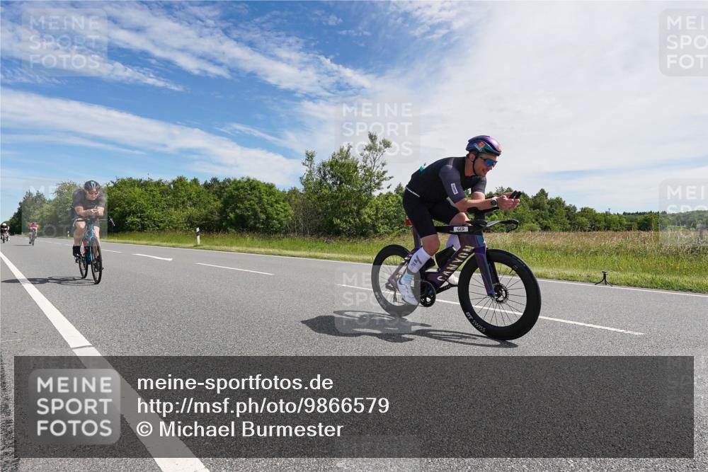 21.06.2026 - Viking Triathlon Michael Burmester http://msf.ph/oto/9866579 21.06.2026 11:29:55 Radfahren 34, 45, 125, 150, 167, 188, 220, 300, 327, 340, 356, 464, 519, 601, 615, 656, 663 meine-sportfotos.de