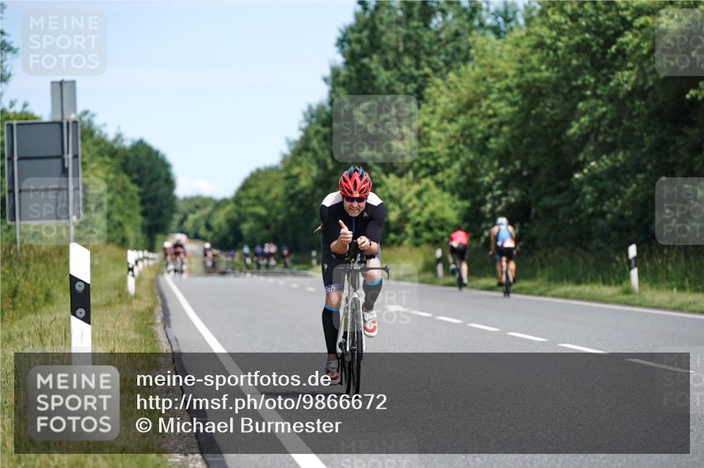 21.06.2026 - Viking Triathlon Michael Burmester http://msf.ph/oto/9866672 21.06.2026 12:12:12 Radfahren 174, 241, 302, 315, 385, 434, 462, 502, 502 meine-sportfotos.de