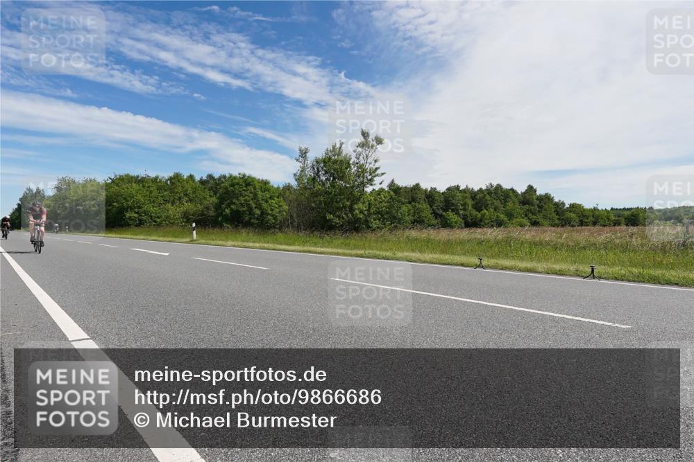 21.06.2026 - Viking Triathlon Michael Burmester http://msf.ph/oto/9866686 21.06.2026 11:31:43 Radfahren 14, 80, 88, 109, 145, 180, 195, 206, 302, 325, 379, 379, 383, 446, 454, 461, 482, 500, 528, 579, 614 meine-sportfotos.de