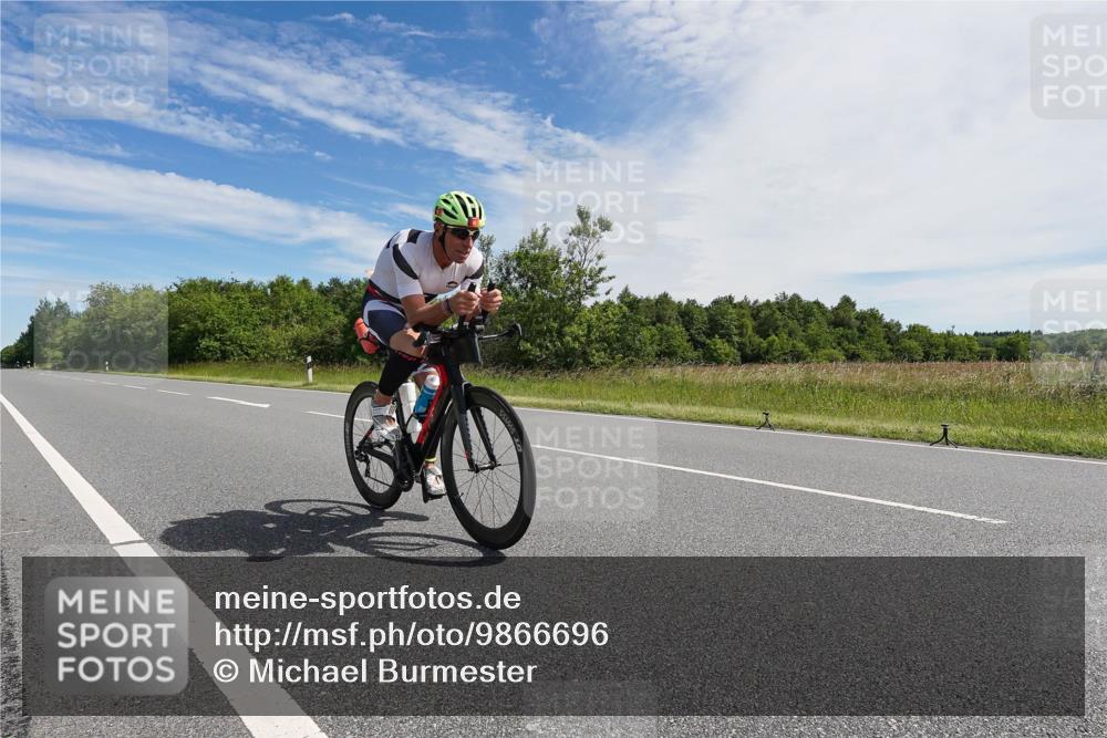 21.06.2026 - Viking Triathlon Michael Burmester http://msf.ph/oto/9866696 21.06.2026 11:31:52 Radfahren 14, 80, 88, 156, 195, 206, 334, 379, 461, 542, 579 meine-sportfotos.de