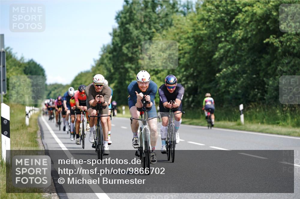 21.06.2026 - Viking Triathlon Michael Burmester http://msf.ph/oto/9866702 21.06.2026 12:12:31 Radfahren 28, 34, 45, 49, 125, 150, 168, 188, 301, 303, 315, 327, 340, 360, 485, 491, 502, 513, 553, 566, 578, 601, 663 meine-sportfotos.de