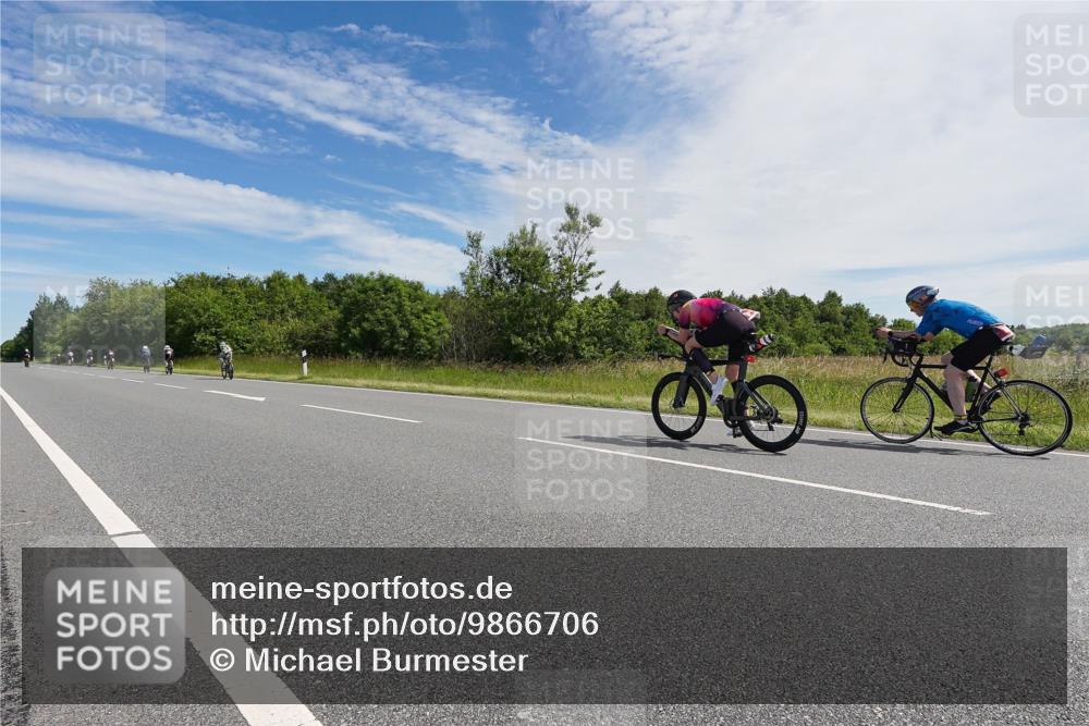 21.06.2026 - Viking Triathlon Michael Burmester http://msf.ph/oto/9866706 21.06.2026 11:32:18 Radfahren 22, 153, 168, 193, 351, 479, 511, 530, 542, 590 meine-sportfotos.de