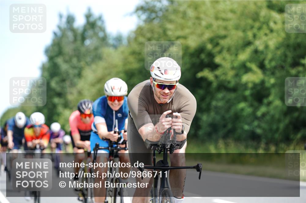 21.06.2026 - Viking Triathlon Michael Burmester http://msf.ph/oto/9866711 21.06.2026 12:12:33 Radfahren 28, 34, 45, 49, 125, 150, 168, 188, 301, 303, 315, 327, 340, 360, 485, 491, 502, 513, 553, 566, 578, 601, 663 meine-sportfotos.de