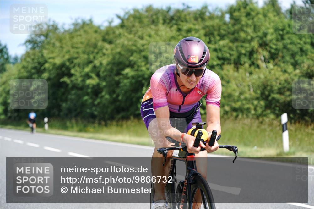 21.06.2026 - Viking Triathlon Michael Burmester http://msf.ph/oto/9866732 21.06.2026 12:12:38 Radfahren 28, 34, 45, 49, 125, 150, 168, 188, 301, 303, 327, 340, 360, 473, 485, 491, 502, 513, 553, 566, 578, 601, 663 meine-sportfotos.de