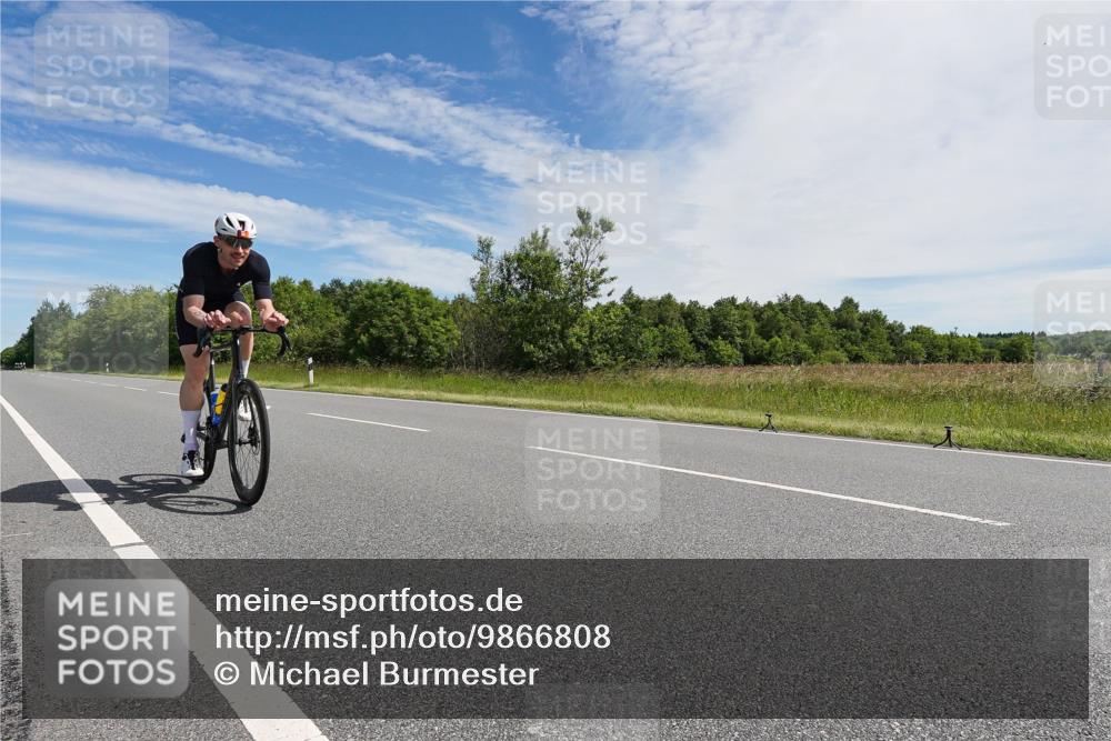 21.06.2026 - Viking Triathlon Michael Burmester http://msf.ph/oto/9866808 21.06.2026 11:33:35 Radfahren 339, 376, 389, 403, 453, 453, 457, 486, 487, 487, 496, 506, 520, 521 meine-sportfotos.de