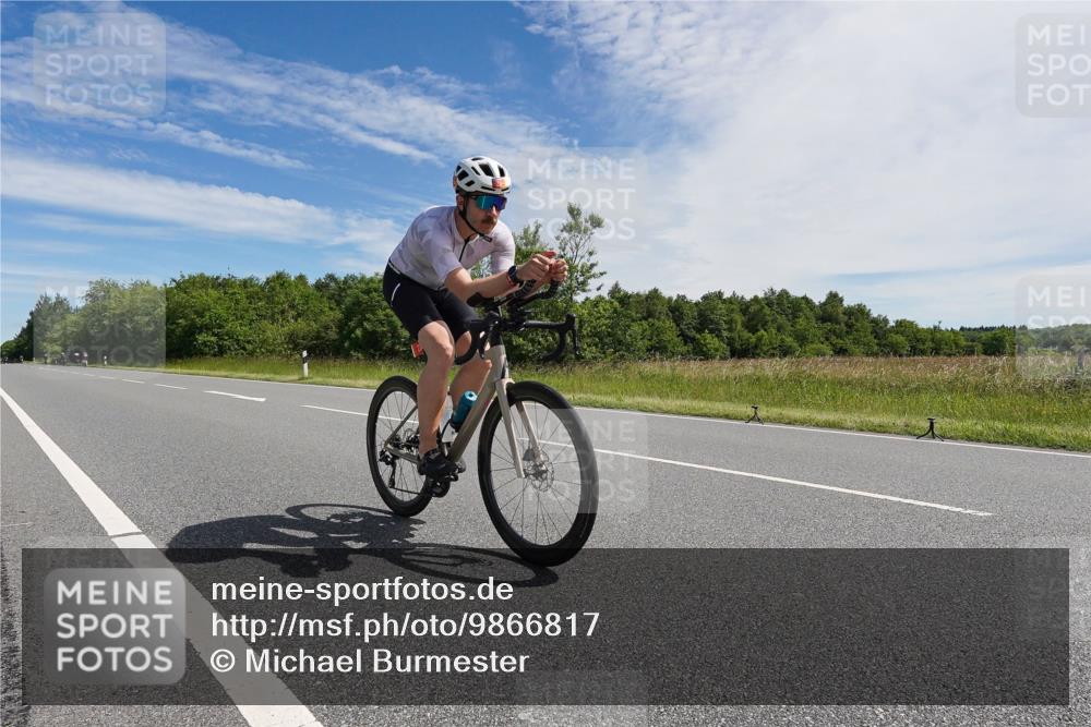 21.06.2026 - Viking Triathlon Michael Burmester http://msf.ph/oto/9866817 21.06.2026 11:34:19 Radfahren 18, 28, 49, 131, 143, 234, 360, 394, 399, 430, 432, 466, 501 meine-sportfotos.de