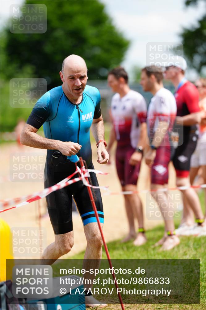 21.06.2026 - 29. Vierlanden-Triathlon LAZAROV Photography http://msf.ph/oto/9866833 21.06.2026 13:30:05 Schwimmen 1182, 1189 meine-sportfotos.de