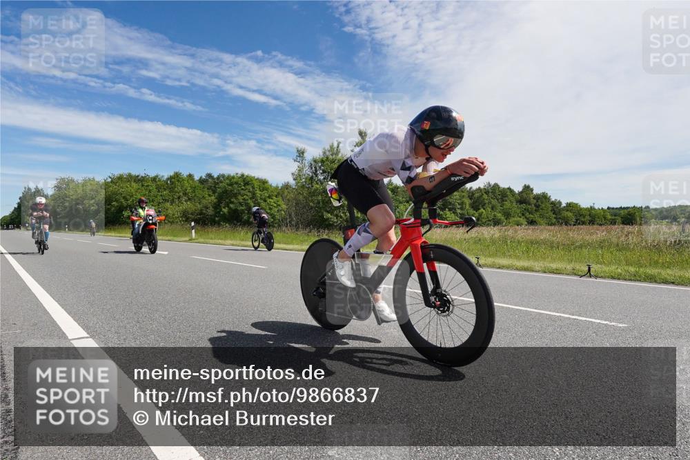 21.06.2026 - Viking Triathlon Michael Burmester http://msf.ph/oto/9866837 21.06.2026 11:35:08 Radfahren 9, 217, 231, 278, 278, 345 meine-sportfotos.de