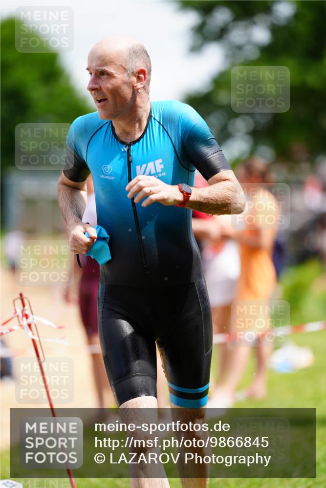 21.06.2026 - 29. Vierlanden-Triathlon LAZAROV Photography http://msf.ph/oto/9866845 21.06.2026 13:30:06 Schwimmen 1182, 1189 meine-sportfotos.de