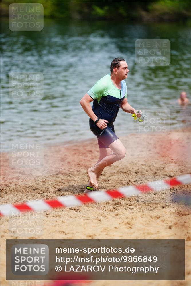 21.06.2026 - 29. Vierlanden-Triathlon LAZAROV Photography http://msf.ph/oto/9866849 21.06.2026 13:30:13 Schwimmen 1182, 1189, 1228 meine-sportfotos.de