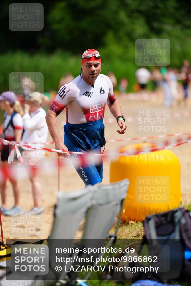 21.06.2026 - 29. Vierlanden-Triathlon LAZAROV Photography http://msf.ph/oto/9866862 21.06.2026 13:30:20 Schwimmen 1096, 1189, 1228 meine-sportfotos.de
