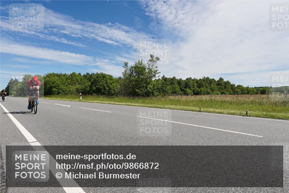 21.06.2026 - Viking Triathlon Michael Burmester http://msf.ph/oto/9866872 21.06.2026 11:35:26 Radfahren 213, 278, 279, 318, 363, 458 meine-sportfotos.de