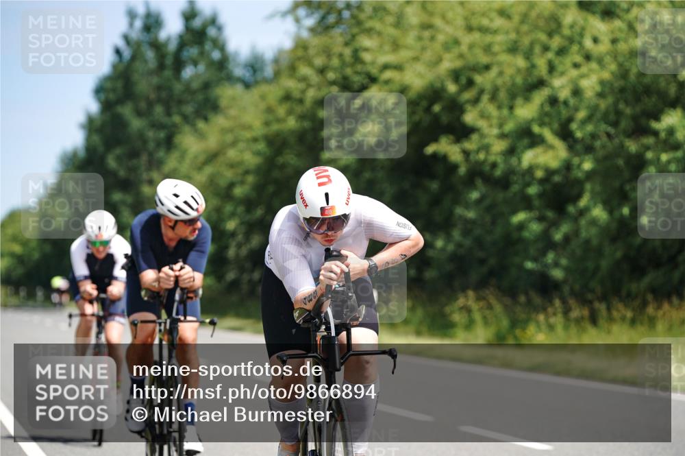 21.06.2026 - Viking Triathlon Michael Burmester http://msf.ph/oto/9866894 21.06.2026 12:13:48 Radfahren 156, 254, 254, 393, 449, 482, 489, 515, 629, 641, 653 meine-sportfotos.de