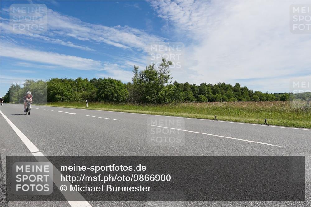 21.06.2026 - Viking Triathlon Michael Burmester http://msf.ph/oto/9866900 21.06.2026 11:35:38 Radfahren 147, 179, 183, 209, 354, 363, 436, 448, 449, 458, 662 meine-sportfotos.de