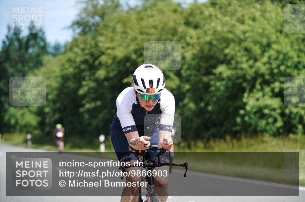 21.06.2026 - Viking Triathlon Michael Burmester http://msf.ph/oto/9866903 21.06.2026 12:13:49 Radfahren 61, 156, 254, 254, 393, 449, 482, 489, 515, 629, 641, 653 meine-sportfotos.de