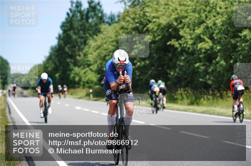 21.06.2026 - Viking Triathlon Michael Burmester http://msf.ph/oto/9866912 21.06.2026 12:13:58 Radfahren 61, 93, 254, 449, 489, 515, 564, 629, 641, 653 meine-sportfotos.de