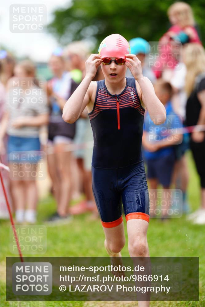 21.06.2026 - 29. Vierlanden-Triathlon LAZAROV Photography http://msf.ph/oto/9866914 21.06.2026 14:35:51 Schwimmen  meine-sportfotos.de