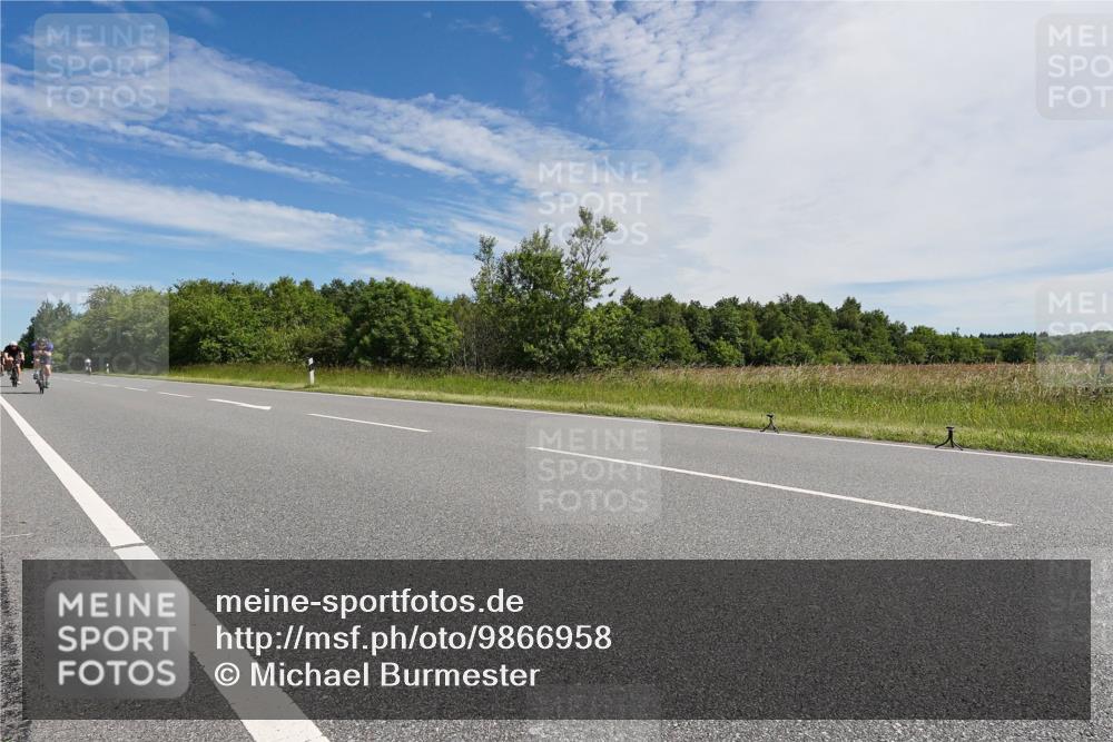 21.06.2026 - Viking Triathlon Michael Burmester http://msf.ph/oto/9866958 21.06.2026 11:35:52 Radfahren 147, 179, 183, 209, 221, 262, 324, 354, 436, 448, 449, 470, 505, 533, 650 meine-sportfotos.de