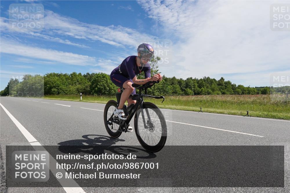 21.06.2026 - Viking Triathlon Michael Burmester http://msf.ph/oto/9867001 21.06.2026 11:36:01 Radfahren 221, 262, 324, 470, 505, 533, 650 meine-sportfotos.de