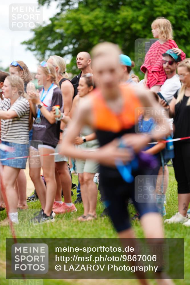 21.06.2026 - 29. Vierlanden-Triathlon LAZAROV Photography http://msf.ph/oto/9867006 21.06.2026 14:36:50 Schwimmen 1249, 1260, 1265, 1266, 1267, 1272, 1273, 1275, 1278, 1282, 1284, 1288, 1290 meine-sportfotos.de