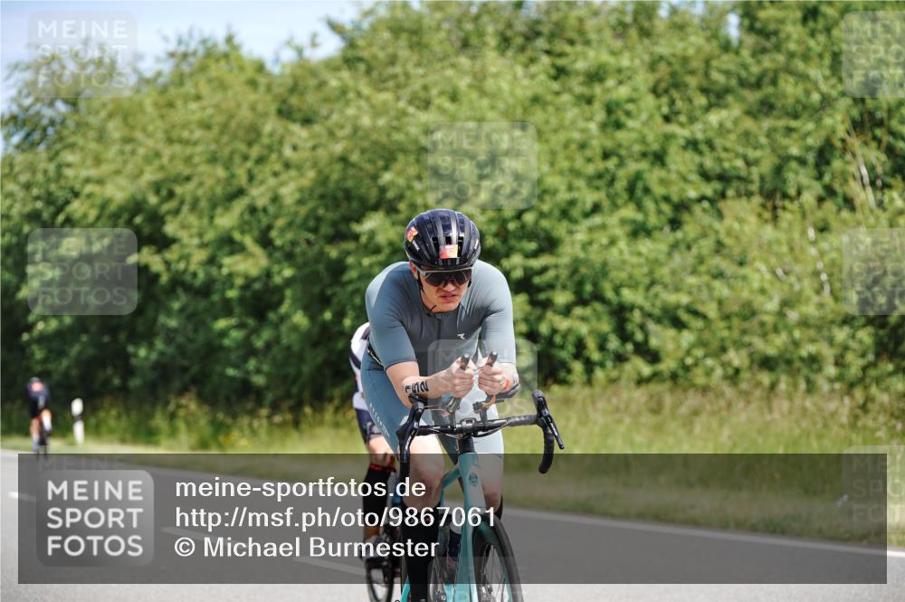 21.06.2026 - Viking Triathlon Michael Burmester http://msf.ph/oto/9867061 21.06.2026 12:15:24 Radfahren 59, 69, 85, 88, 135, 152, 221, 274, 297, 403, 430, 497, 614, 614 meine-sportfotos.de