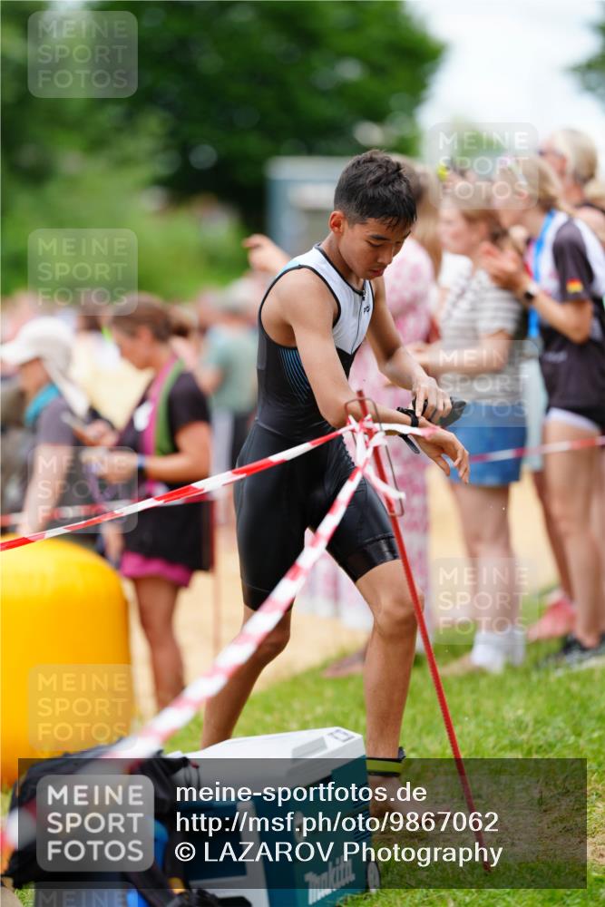 21.06.2026 - 29. Vierlanden-Triathlon LAZAROV Photography http://msf.ph/oto/9867062 21.06.2026 14:37:51 Schwimmen 1236, 1253, 1268, 1270 meine-sportfotos.de