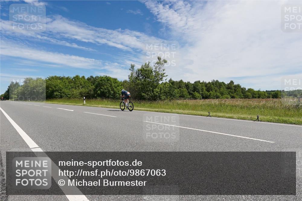 21.06.2026 - Viking Triathlon Michael Burmester http://msf.ph/oto/9867063 21.06.2026 11:36:38 Radfahren 42, 232, 330, 341, 388, 529, 536, 537, 551, 602, 623 meine-sportfotos.de