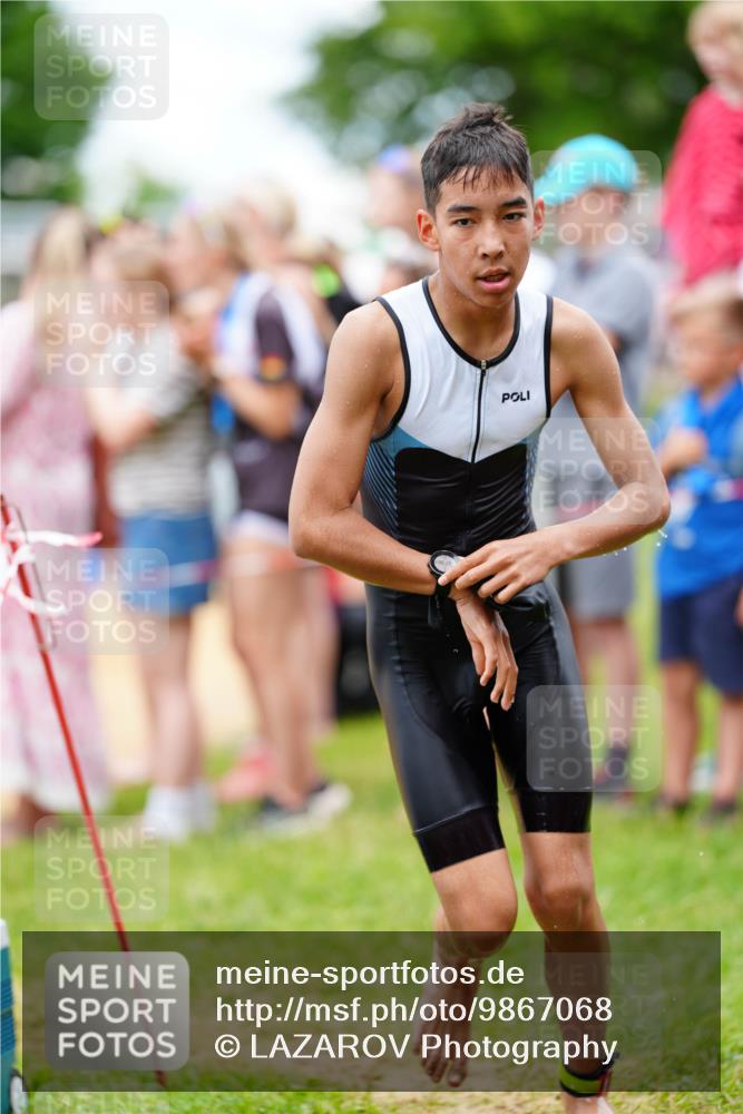 21.06.2026 - 29. Vierlanden-Triathlon LAZAROV Photography http://msf.ph/oto/9867068 21.06.2026 14:37:52 Schwimmen 1253, 1268, 1270 meine-sportfotos.de
