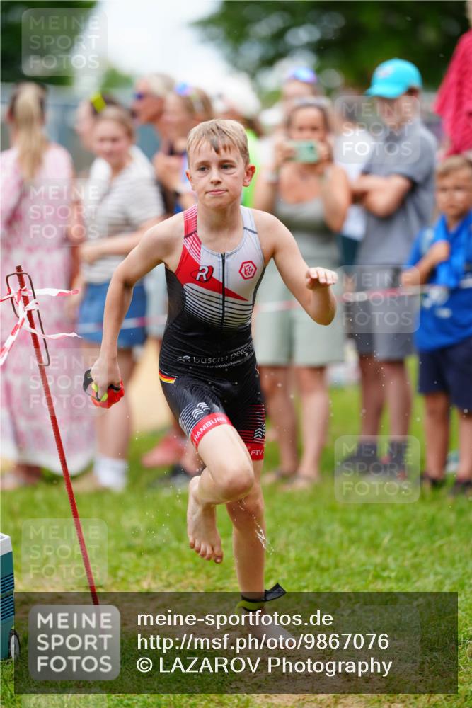 21.06.2026 - 29. Vierlanden-Triathlon LAZAROV Photography http://msf.ph/oto/9867076 21.06.2026 14:38:00 Schwimmen 1268, 1270 meine-sportfotos.de