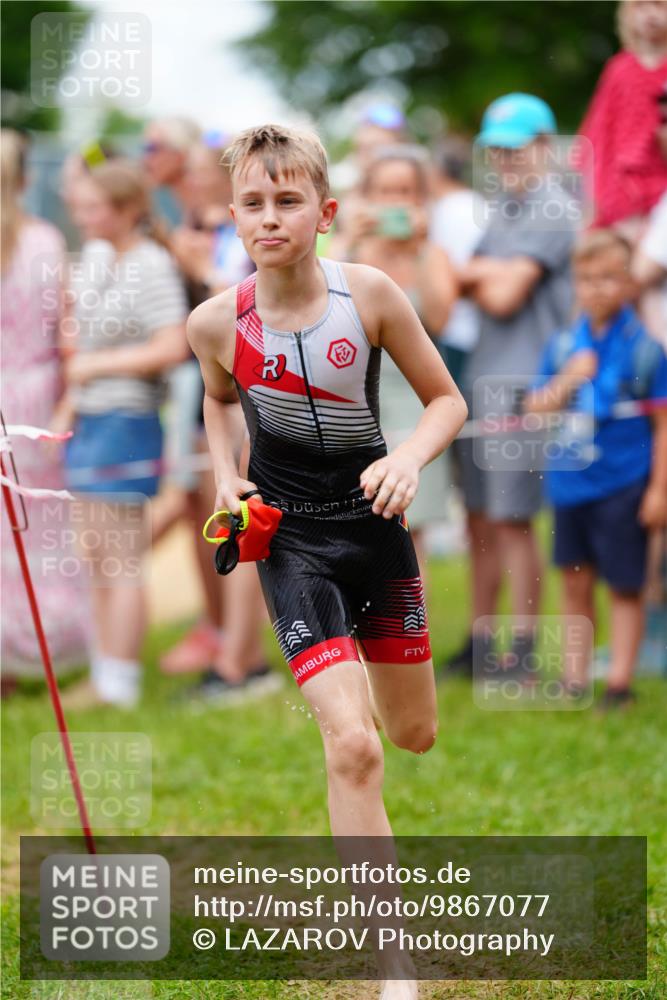 21.06.2026 - 29. Vierlanden-Triathlon LAZAROV Photography http://msf.ph/oto/9867077 21.06.2026 14:38:00 Schwimmen 1268, 1270 meine-sportfotos.de