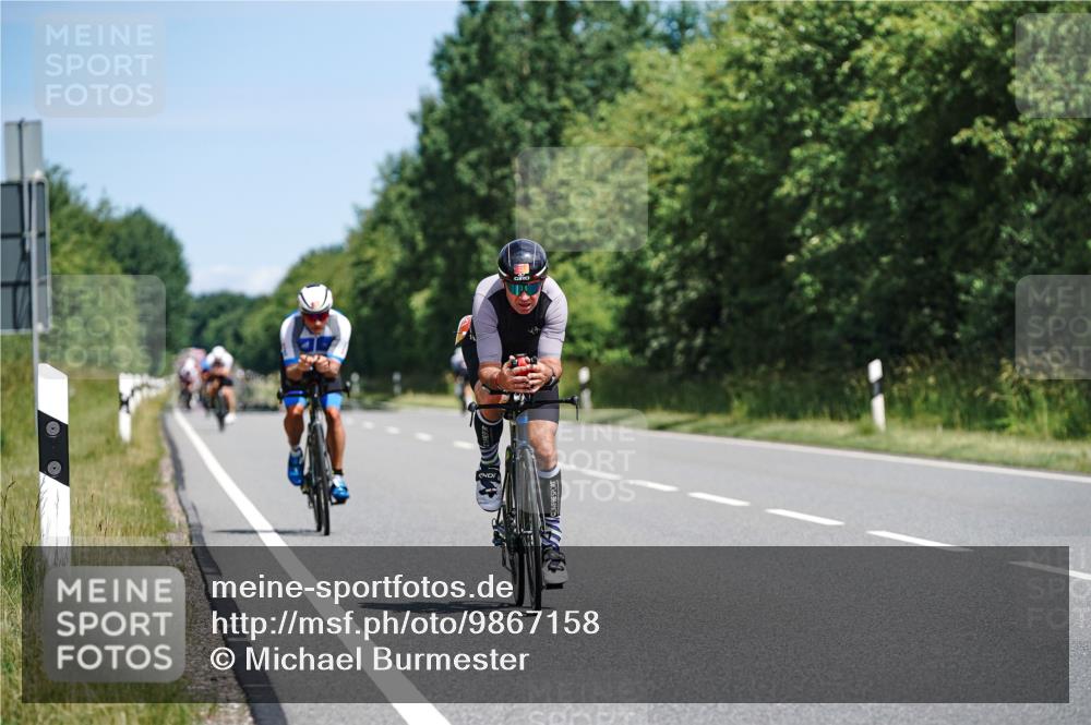 21.06.2026 - Viking Triathlon Michael Burmester http://msf.ph/oto/9867158 21.06.2026 12:16:10 Radfahren 22, 153, 178, 184, 195, 248, 264, 309, 333, 347, 377, 405, 405, 511, 521, 538, 590, 603, 651 meine-sportfotos.de