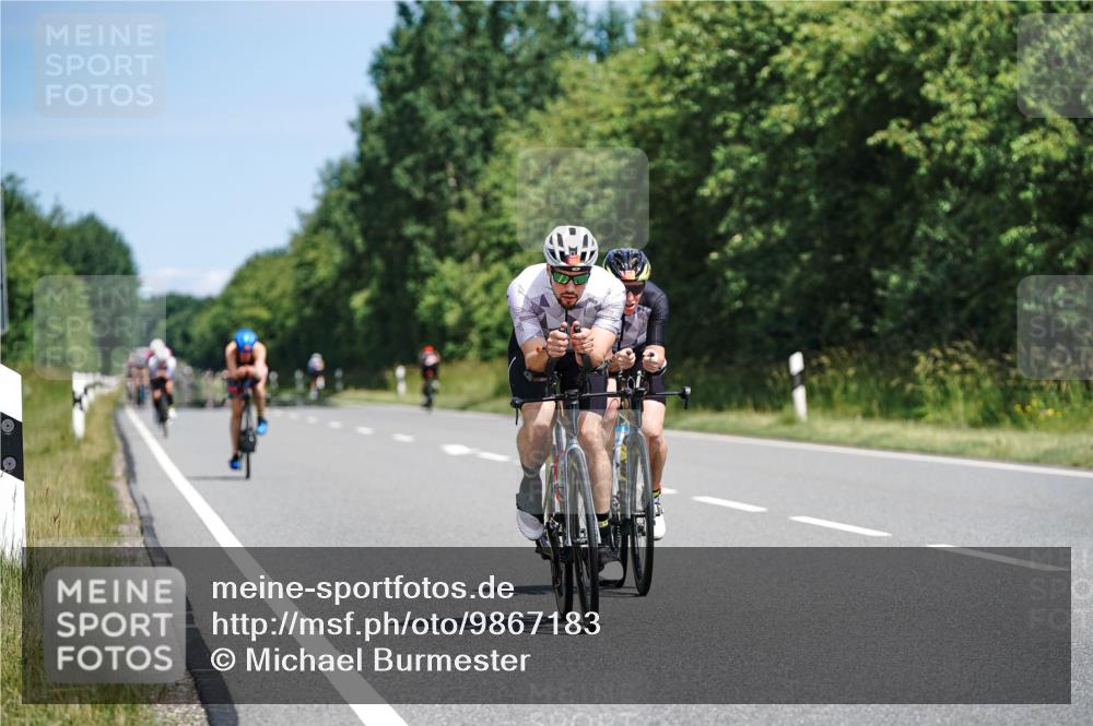 21.06.2026 - Viking Triathlon Michael Burmester http://msf.ph/oto/9867183 21.06.2026 12:16:18 Radfahren 22, 153, 178, 195, 264, 309, 333, 347, 377, 405, 405, 511, 519, 521, 538, 603, 651 meine-sportfotos.de