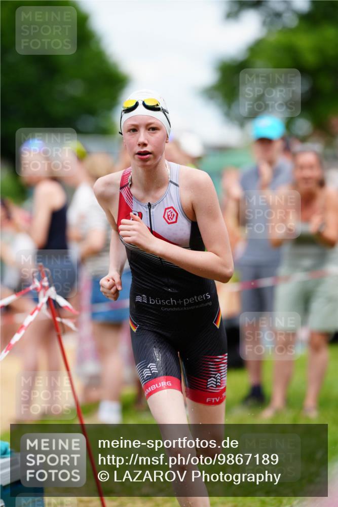 21.06.2026 - 29. Vierlanden-Triathlon LAZAROV Photography http://msf.ph/oto/9867189 21.06.2026 14:40:21 Schwimmen 1291 meine-sportfotos.de