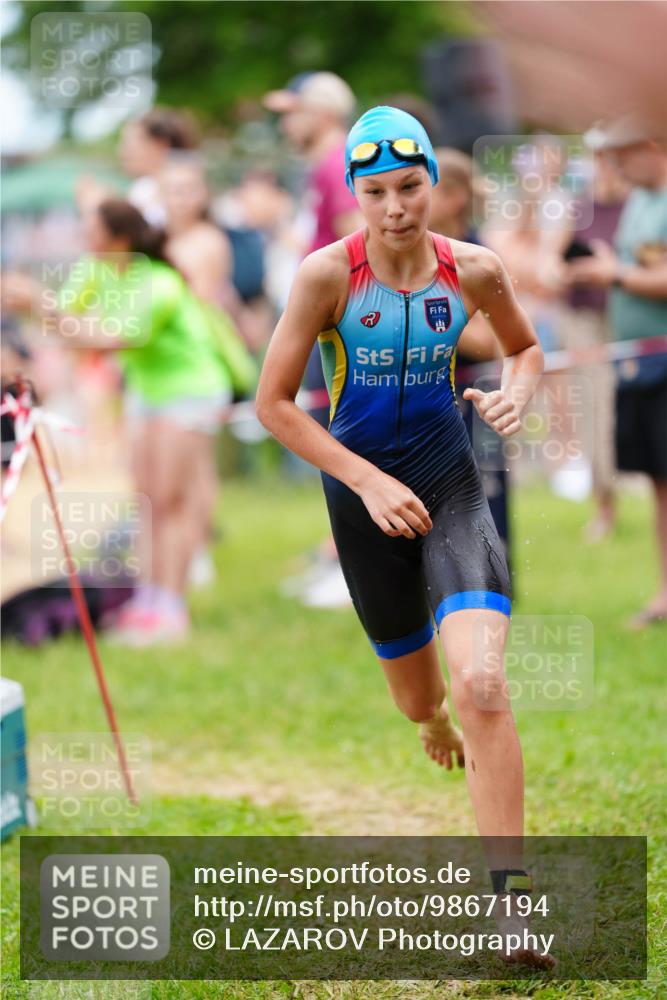 21.06.2026 - 29. Vierlanden-Triathlon LAZAROV Photography http://msf.ph/oto/9867194 21.06.2026 14:48:32 Schwimmen  meine-sportfotos.de