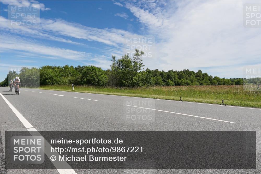 21.06.2026 - Viking Triathlon Michael Burmester http://msf.ph/oto/9867221 21.06.2026 11:37:39 Radfahren 13, 36, 271, 321, 323, 369, 404, 543, 604, 620, 630 meine-sportfotos.de