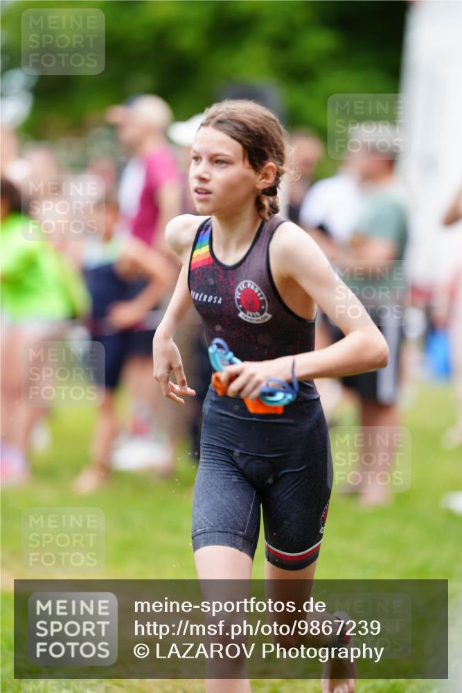 21.06.2026 - 29. Vierlanden-Triathlon LAZAROV Photography http://msf.ph/oto/9867239 21.06.2026 14:48:57 Schwimmen  meine-sportfotos.de