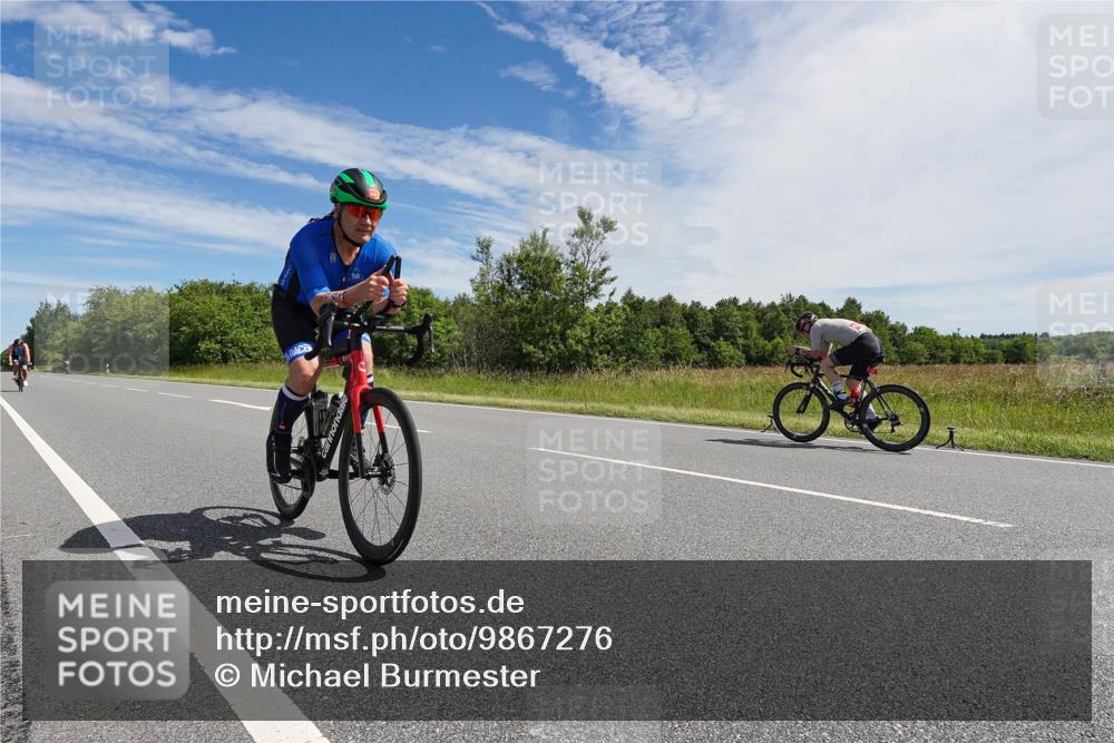 21.06.2026 - Viking Triathlon Michael Burmester http://msf.ph/oto/9867276 21.06.2026 11:38:10 Radfahren 13, 17, 30, 54, 230, 238, 249, 310, 343, 391, 444, 534, 635, 635, 644 meine-sportfotos.de