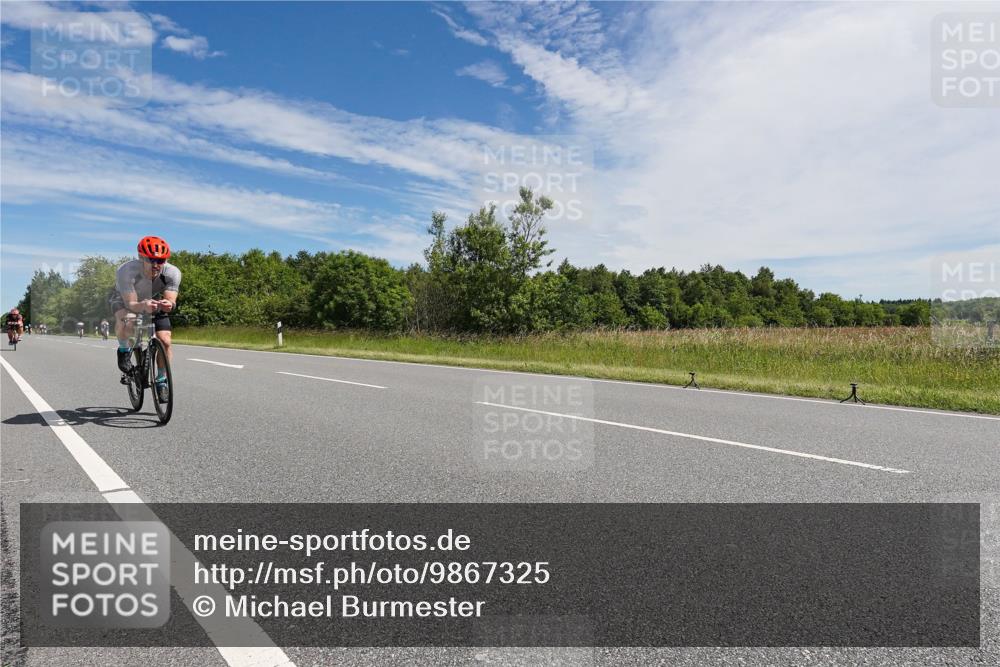 21.06.2026 - Viking Triathlon Michael Burmester http://msf.ph/oto/9867325 21.06.2026 11:38:38 Radfahren 1, 4, 43, 82, 100, 139, 164, 171, 208, 268, 285, 469, 494, 563 meine-sportfotos.de