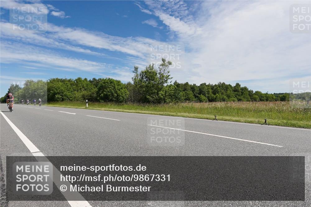 21.06.2026 - Viking Triathlon Michael Burmester http://msf.ph/oto/9867331 21.06.2026 11:38:39 Radfahren 1, 4, 43, 82, 100, 139, 164, 171, 208, 268, 285, 469, 494, 563, 605, 638, 648 meine-sportfotos.de