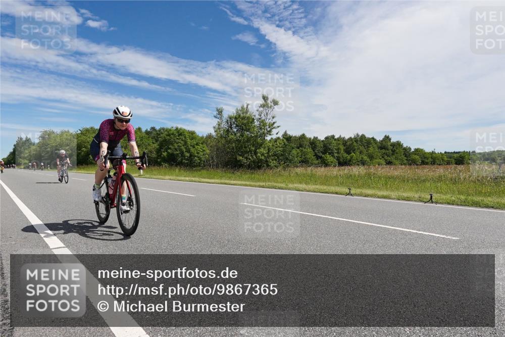 21.06.2026 - Viking Triathlon Michael Burmester http://msf.ph/oto/9867365 21.06.2026 11:38:48 Radfahren 82, 100, 139, 164, 171, 268, 276, 531, 563, 605, 606, 617, 638, 648 meine-sportfotos.de