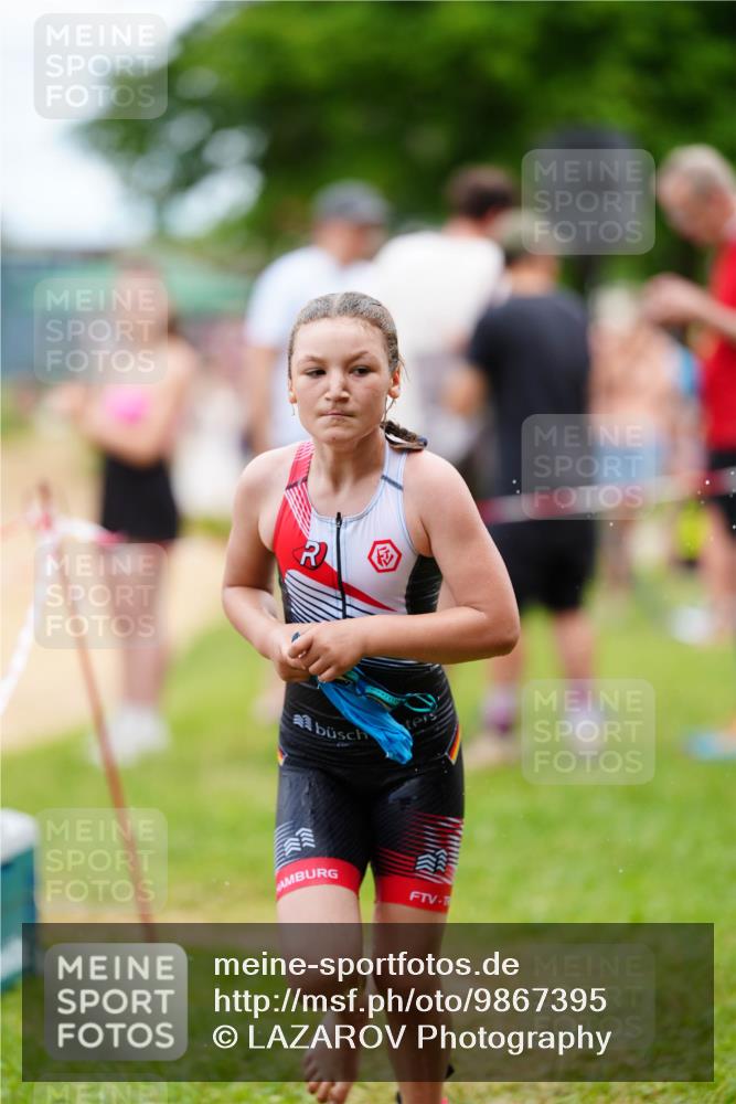 21.06.2026 - 29. Vierlanden-Triathlon LAZAROV Photography http://msf.ph/oto/9867395 21.06.2026 14:51:15 Schwimmen 1318 meine-sportfotos.de