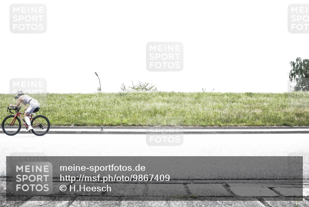 21.06.2026 - 29. Vierlanden-Triathlon H.Heesch http://msf.ph/oto/9867409 21.06.2026 10:33:19 Radfahren 273 meine-sportfotos.de
